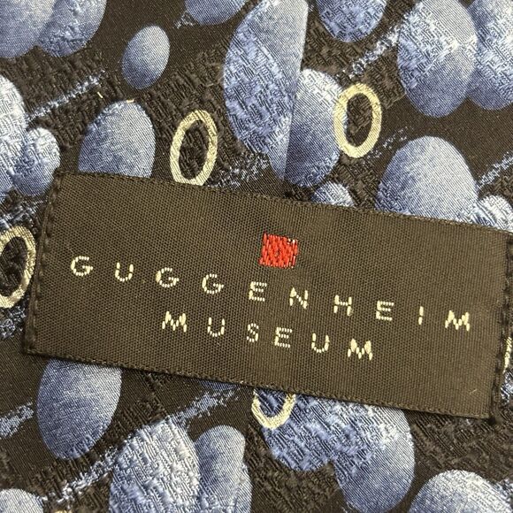 Vintage GUGGENHEIM Museum Blue Circles Geometric Print Silk Necktie Made Korea - Picture 7 of 10